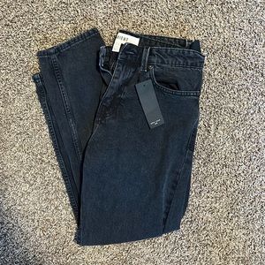New Look Slim Crop Black Straight Jeans (NWT)